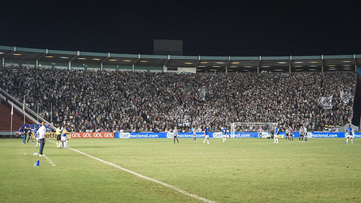 Empresa condenada a indenizar torcedor por falta de acesso em clássico mineiro.