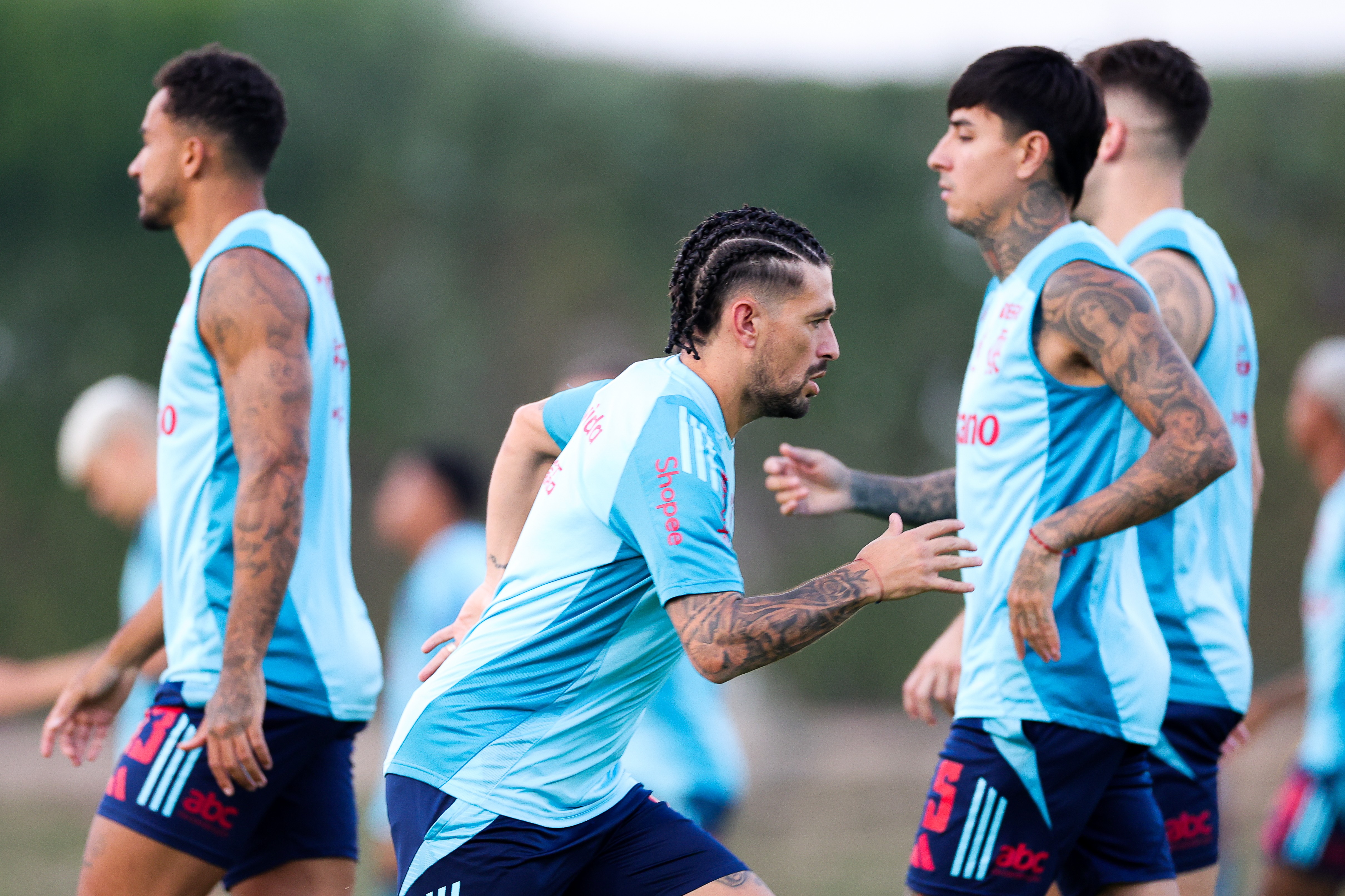 Flamengo desafia a tradição: todas as partidas da Copa Intercontinental têm taça em jogo