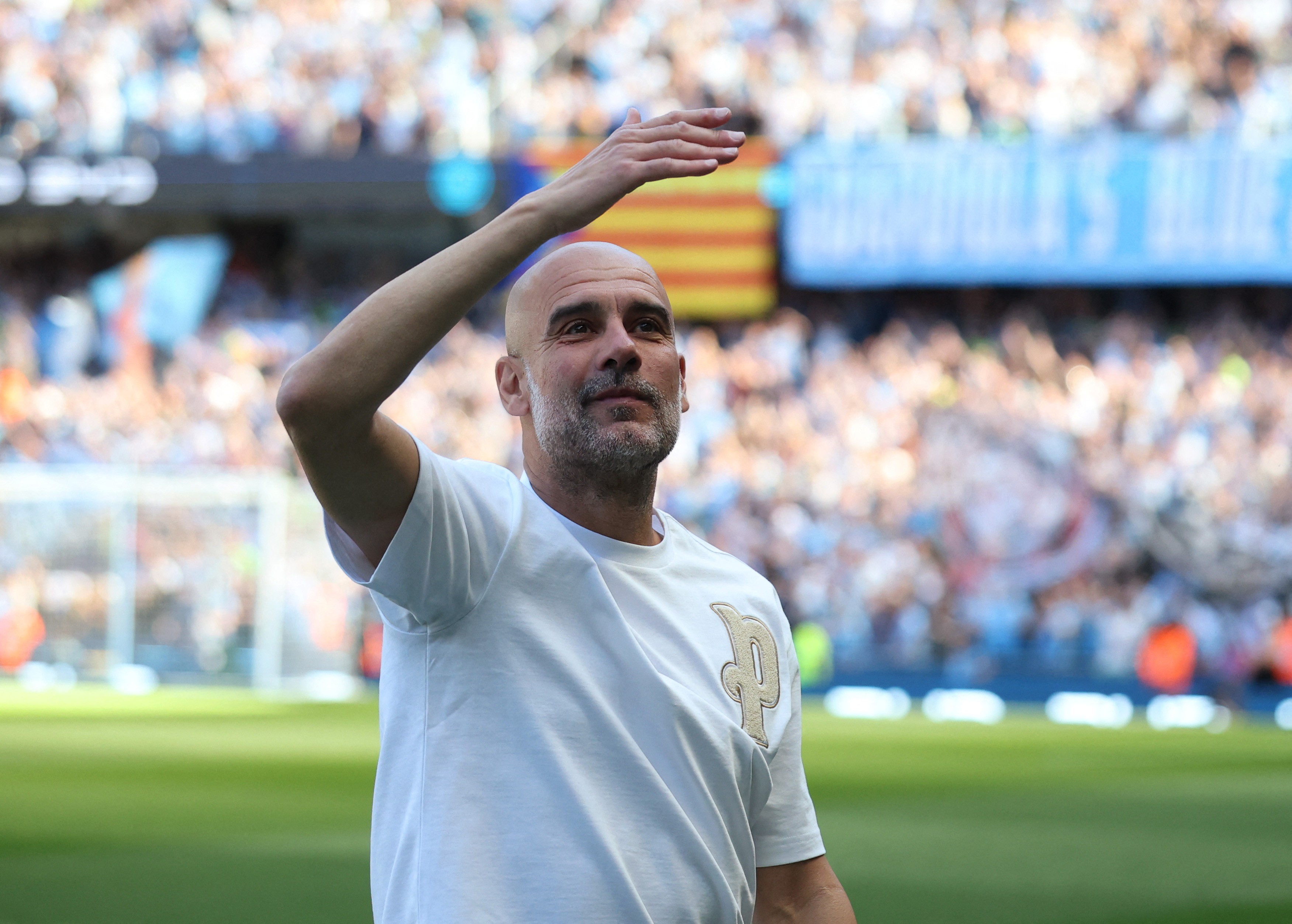 Pep Guardiola rompe o silêncio sobre punição ao Manchester City na Premier League
