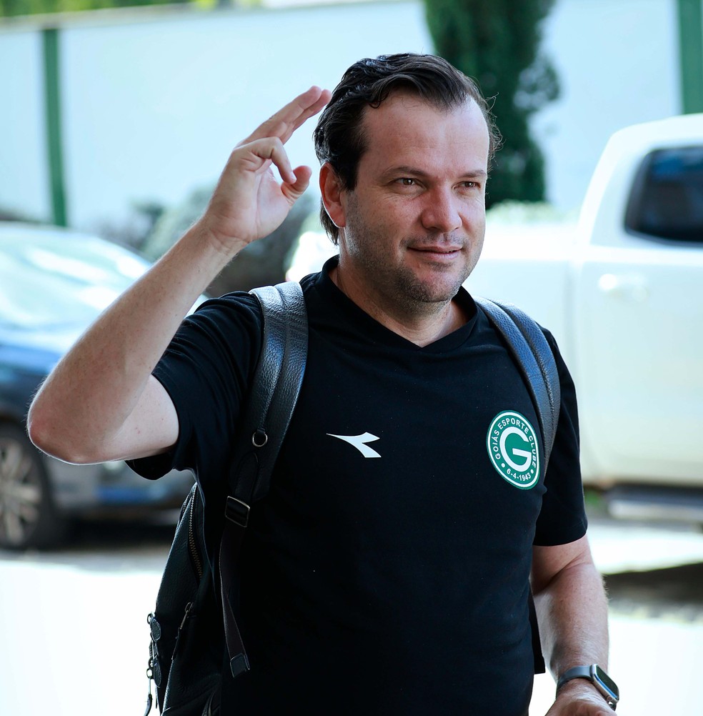 Daniel Paulista tem semana decisiva no Goiás — Foto: Rosiron Rodrigues/GEC