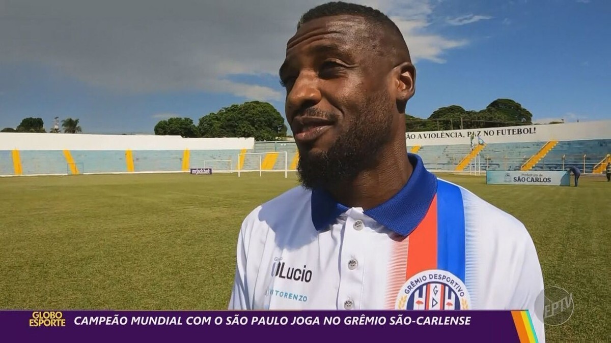 Lembranças do tri: Caçula do São Paulo na Libertadores de 2005 imita Autuori.