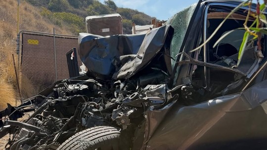 Surfista segue na UTI e recebe apoio de brasileiros da WSL; veja foto do carro após o acidente