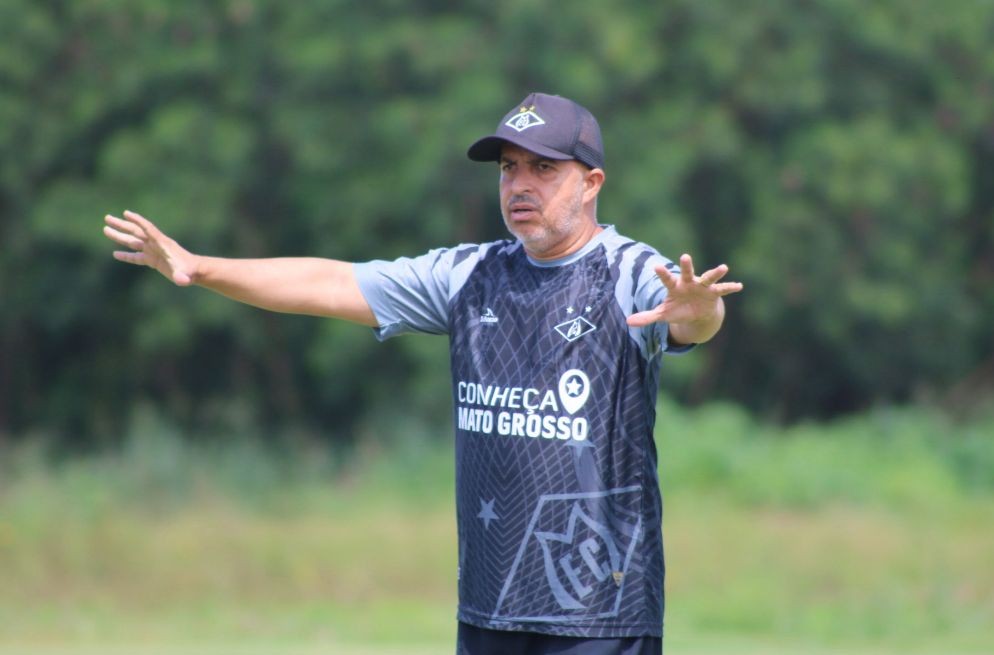 Na Série A1 do Feminino, Mixto renova com Adilson Galdino para 2027