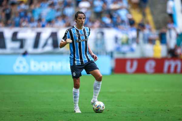 Geromel retorna ao Grêmio com aproveitamento de 86% na temporada.