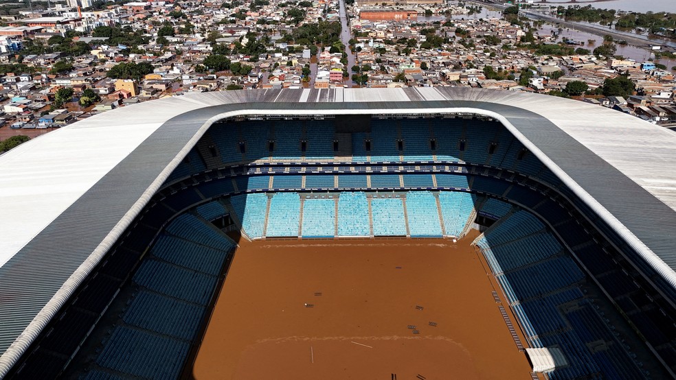 Arena do Grêmio completamente alagada no último dia 6 — Foto: Reuters