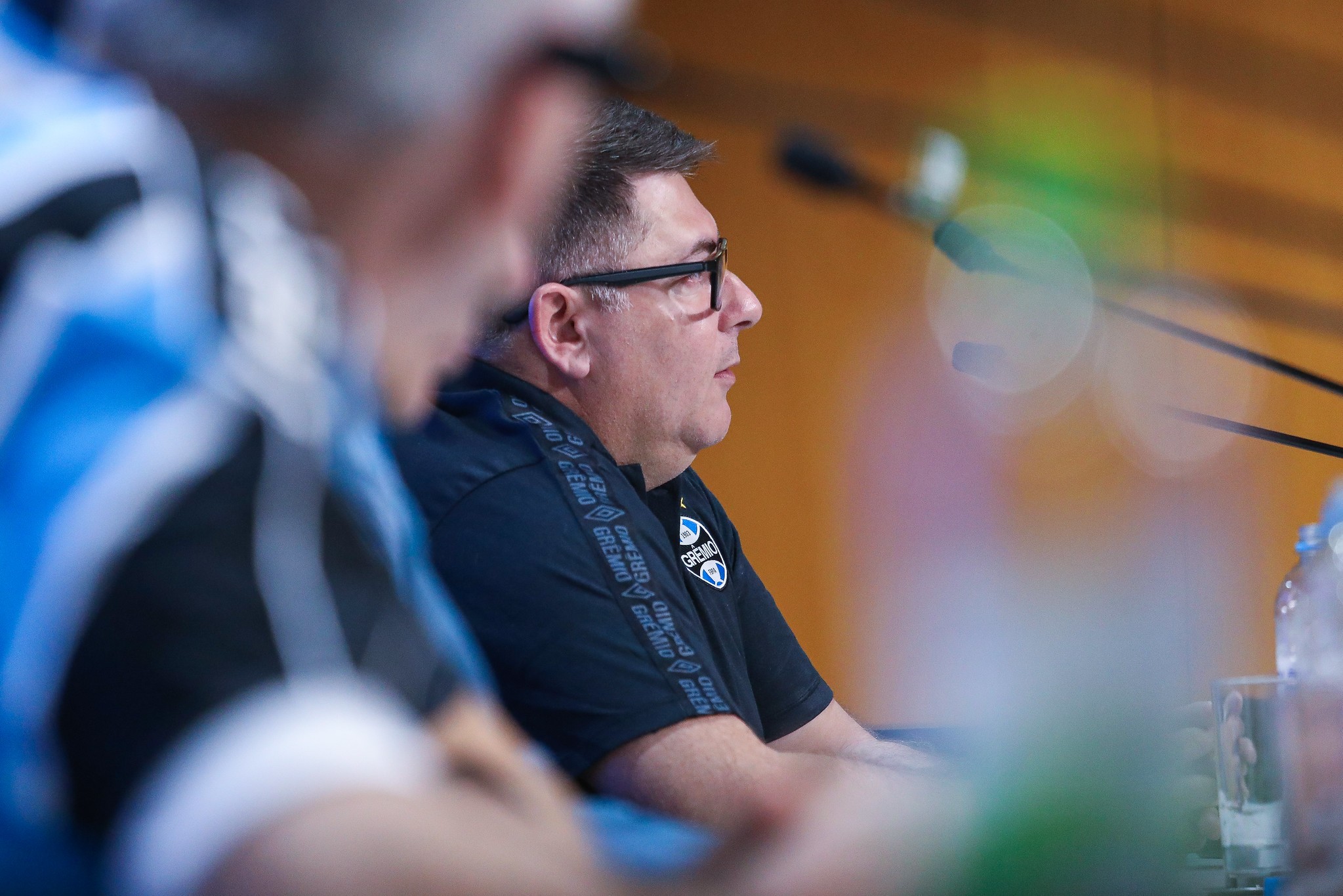 NOVOS REFORÇOS! Grêmio monitora janela de transferências dos estaduais.