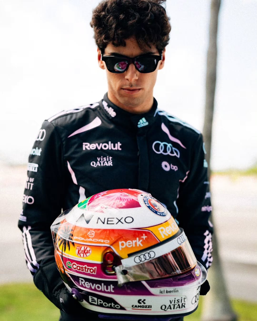 Bortoleto revela capacete especial para o GP de Miami; veja fotos