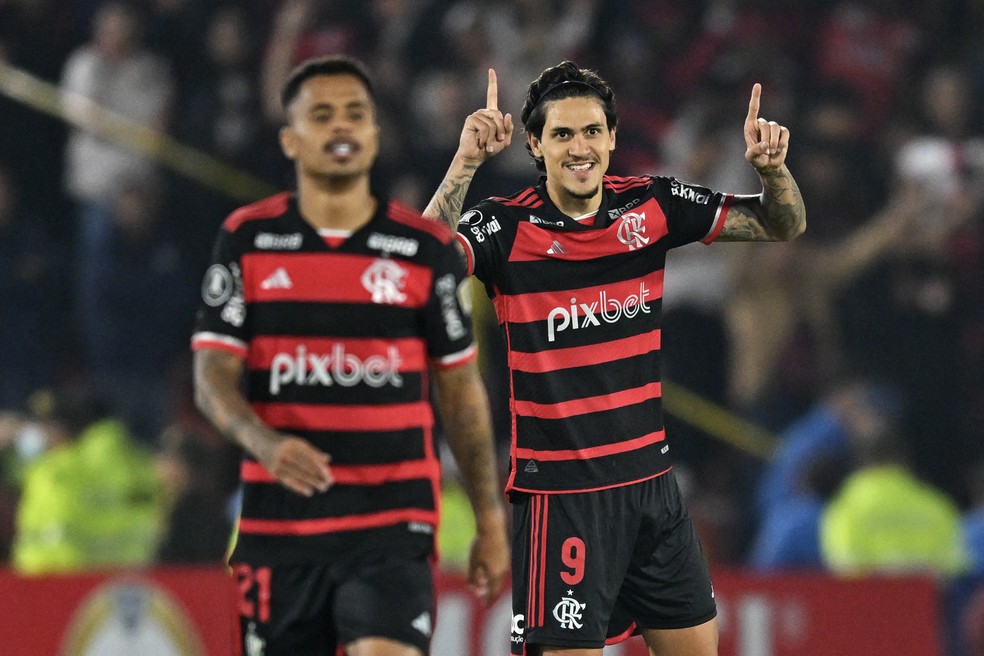 Pedro comemora gol do Flamengo contra o Millonarios, pela Libertadores