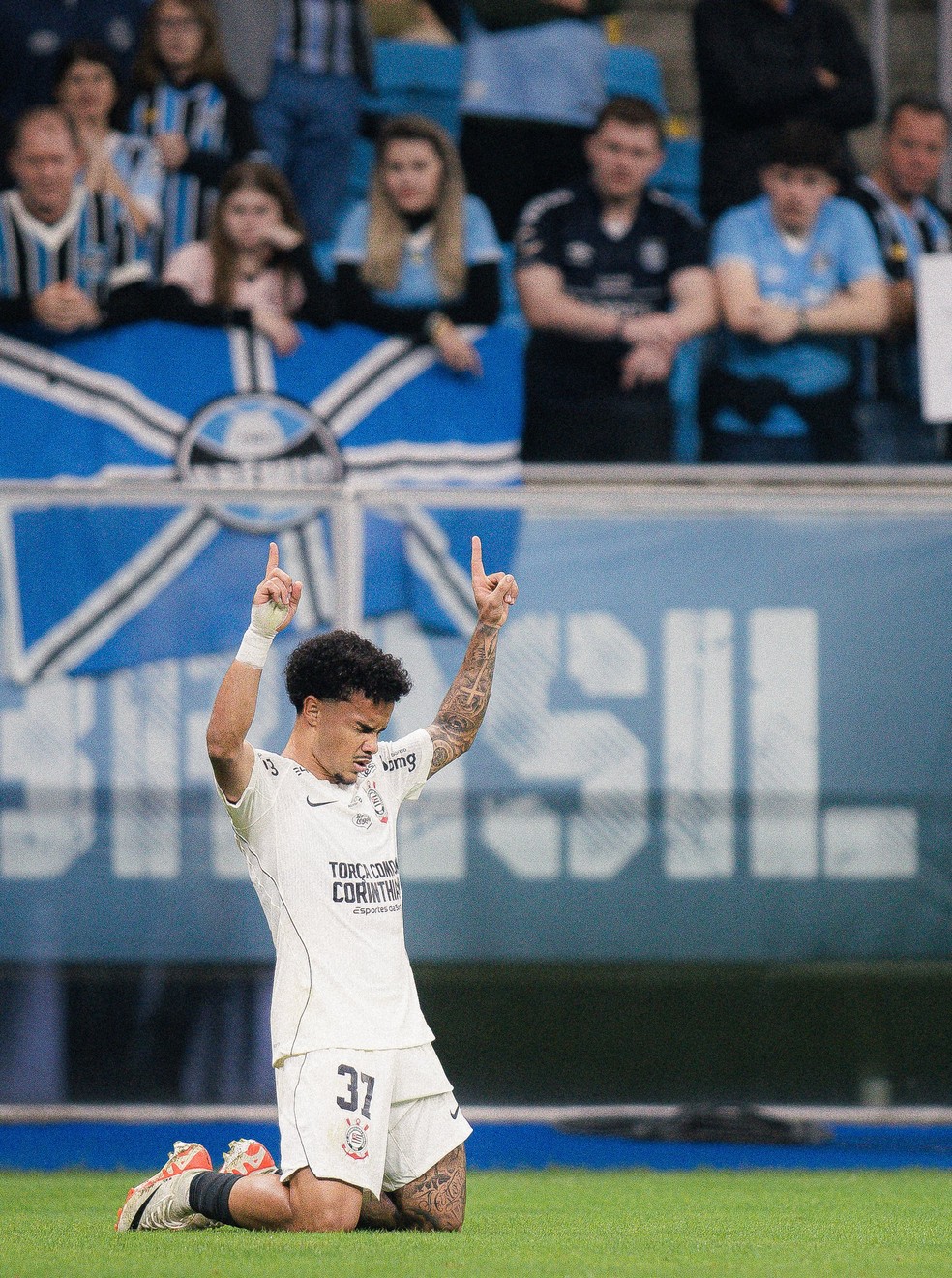 Kaio César comemora gol — Reforços do Corinthians
