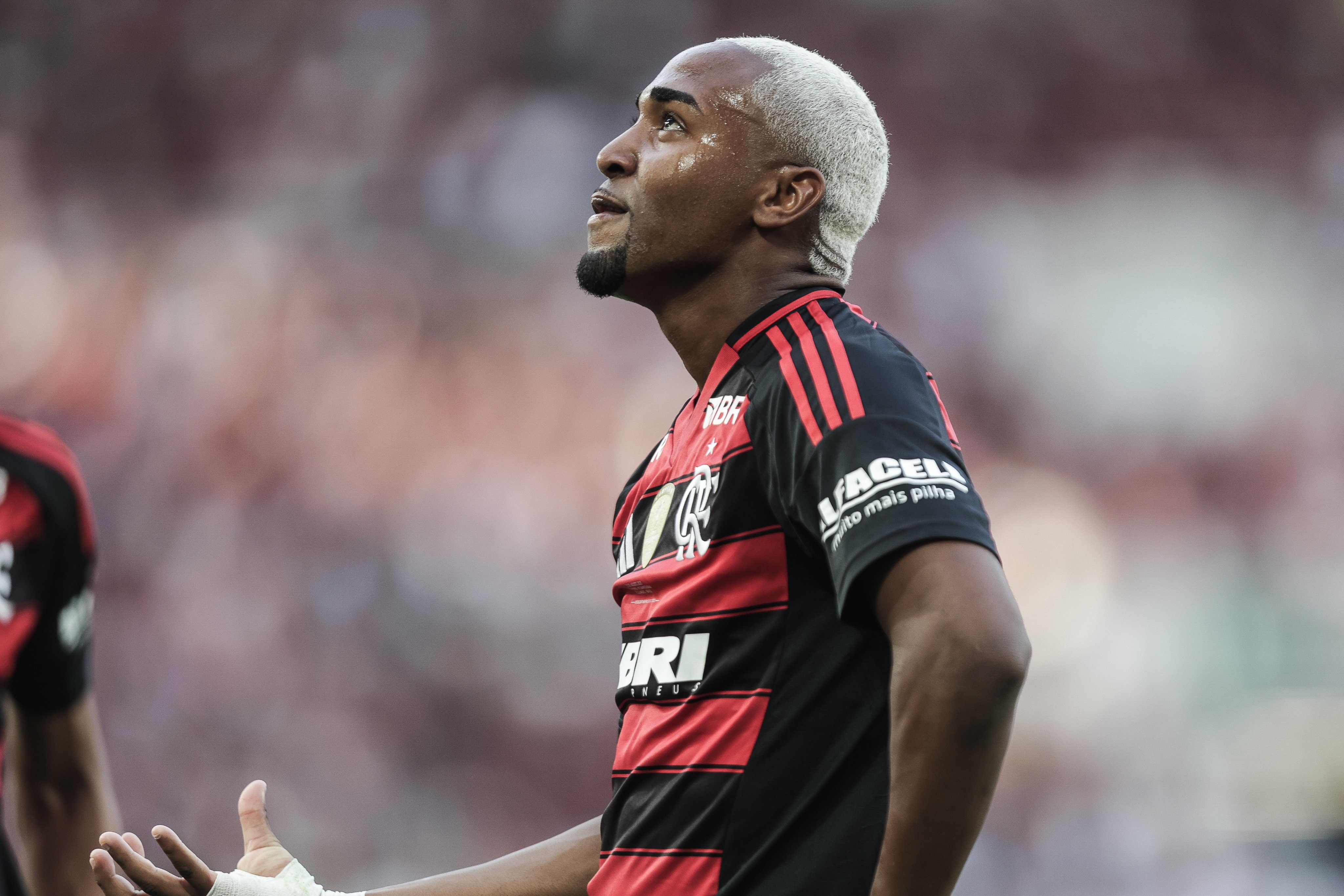 Flamengo acerta empréstimo de Lorran ao Pisa, da Itália