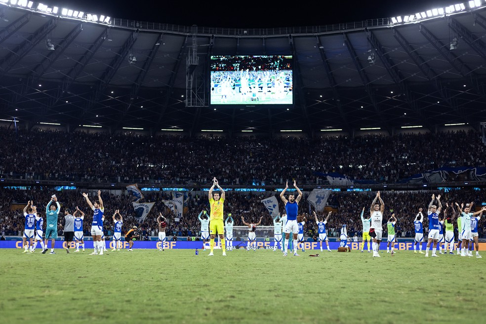 Cruzeiro comemora vitória sobre o Flamengo — Foto: Gustavo Aleixo/Cruzeiro