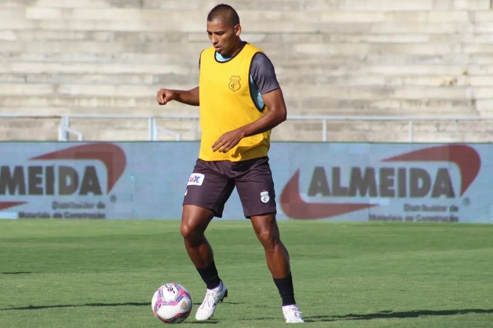 Tribuna do Vale: É de Itabaiana o maior jogador de xadrez da Paraíba