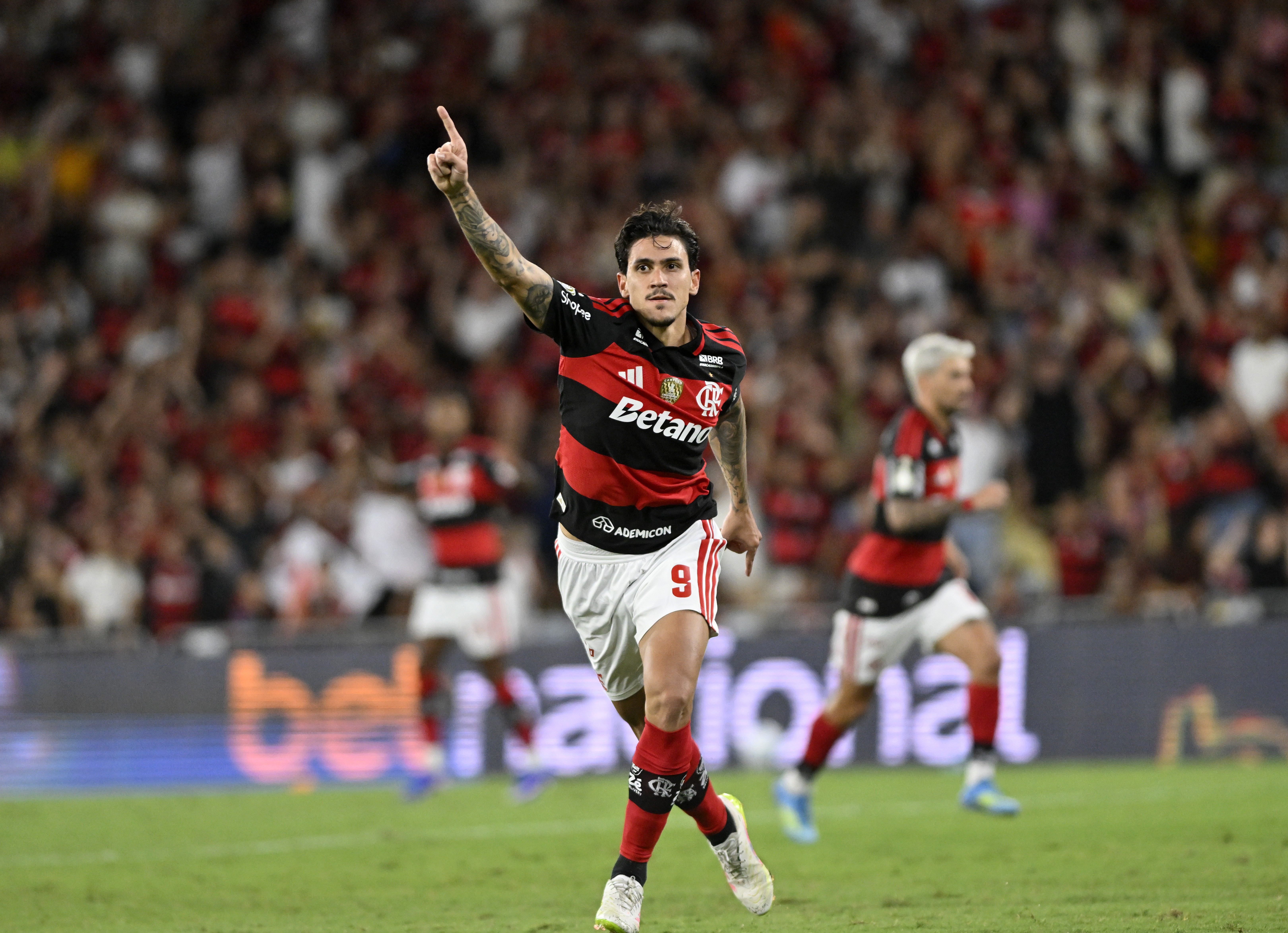 Sem Plata, Flamengo divulga lista de relacionados para enfrentar o Vitória; confira