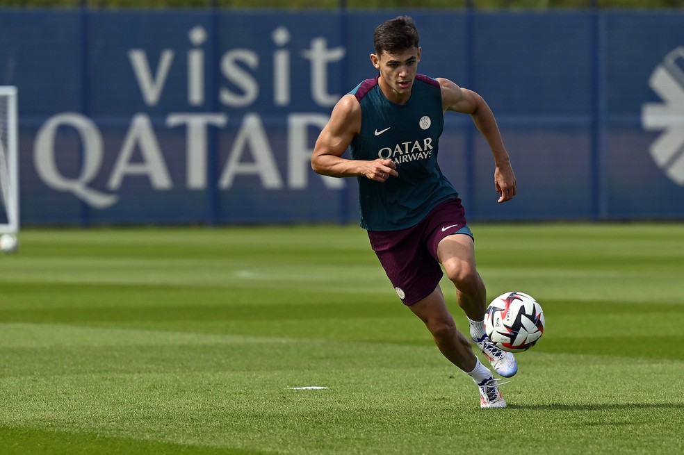 Craque no Verdão? Palmeiras mira Gabriel Moscardo para 2026 e observa situação no PSG