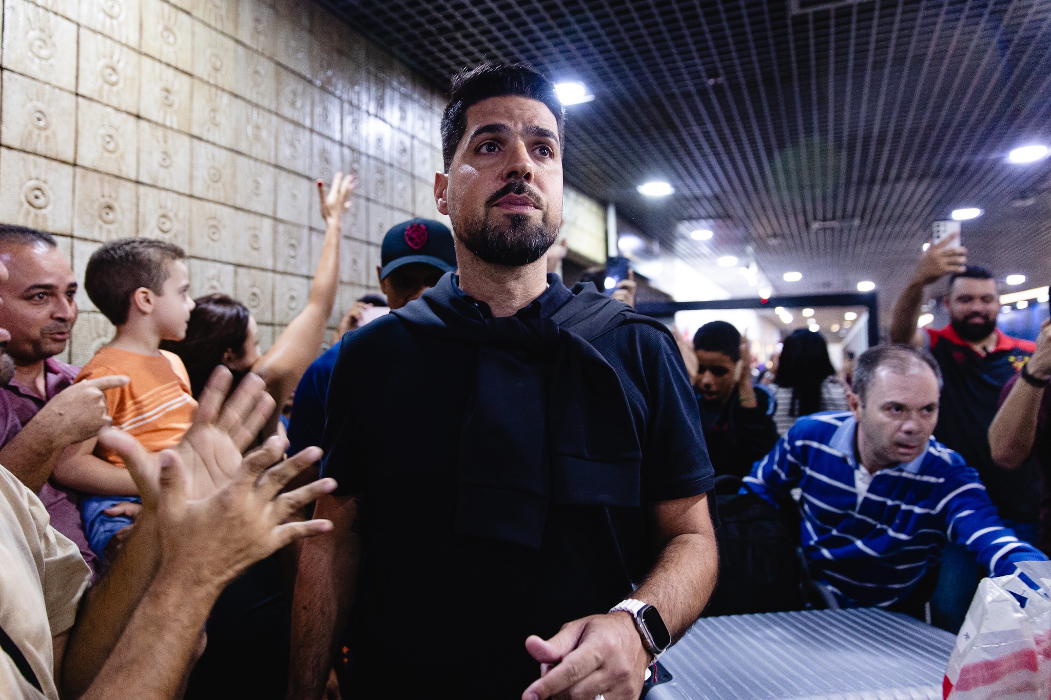 54507199727-deea6a6b77-k Sport anuncia técnico António Oliveira