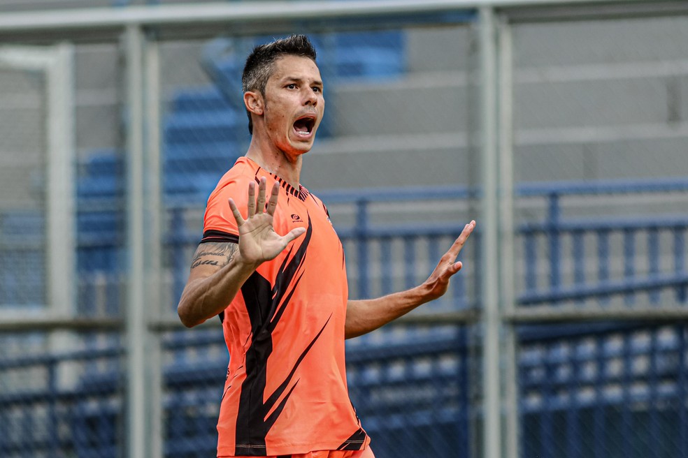 Romarinho chegou aos oito gols na Série D do Brasileiro 2024 — Foto: João Normando