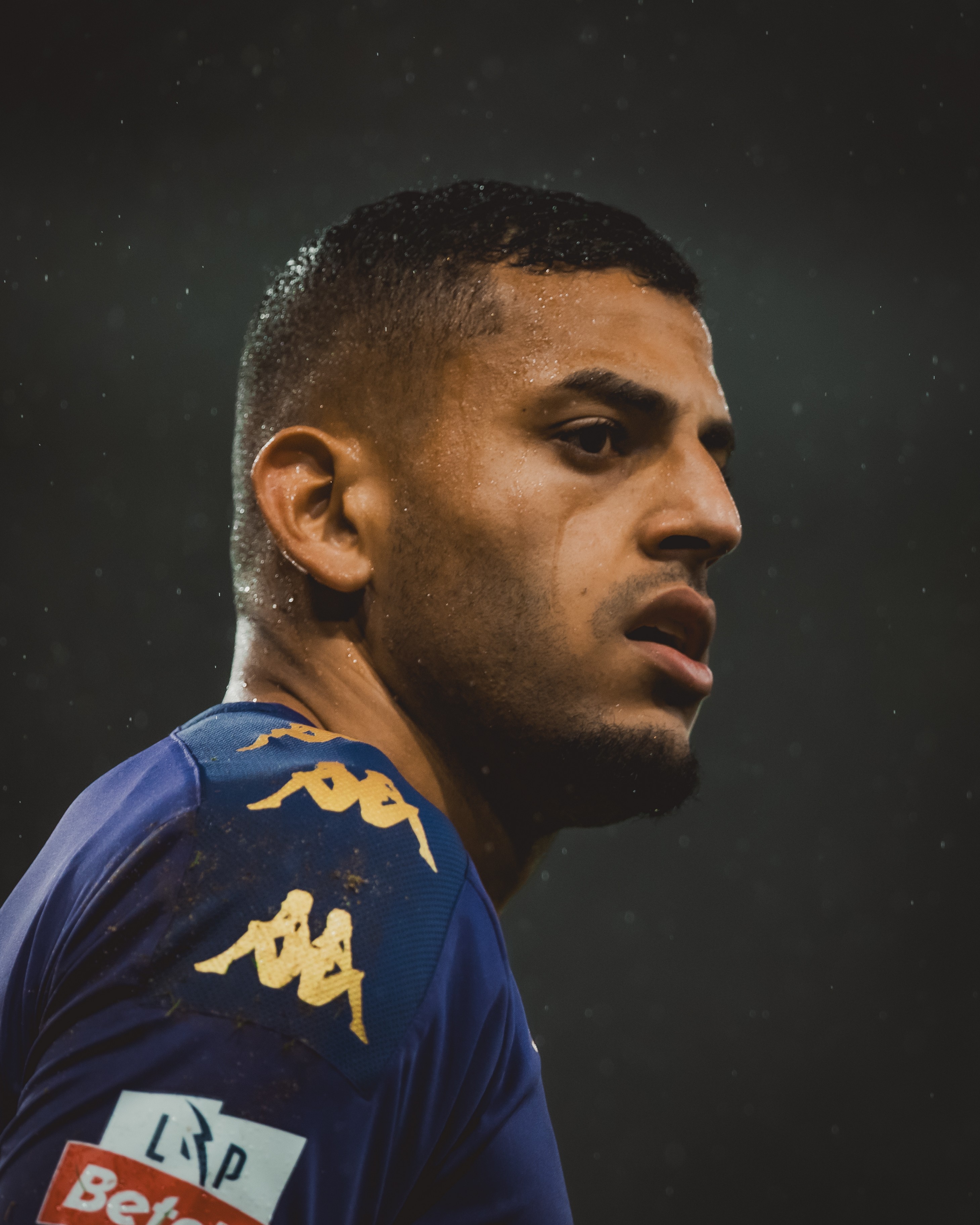 Goleiro do Palmeiras se destaca pegando pênaltis na Europa e planeja futuro: "Quero jogar"