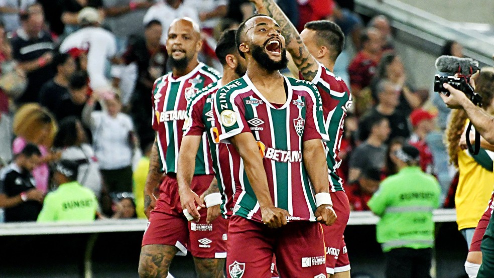 Samuel Xavier defende maneira alternativa de jogar do Fluminense: Não é  sempre que vamos dominar, fluminense