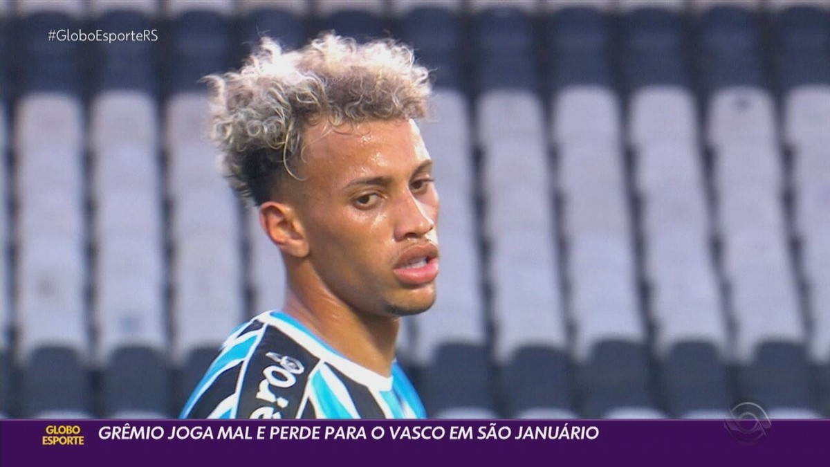 Treino do Grêmio: sem Renato, jogadores fazem trabalho físico; Cristaldo corre no gramado