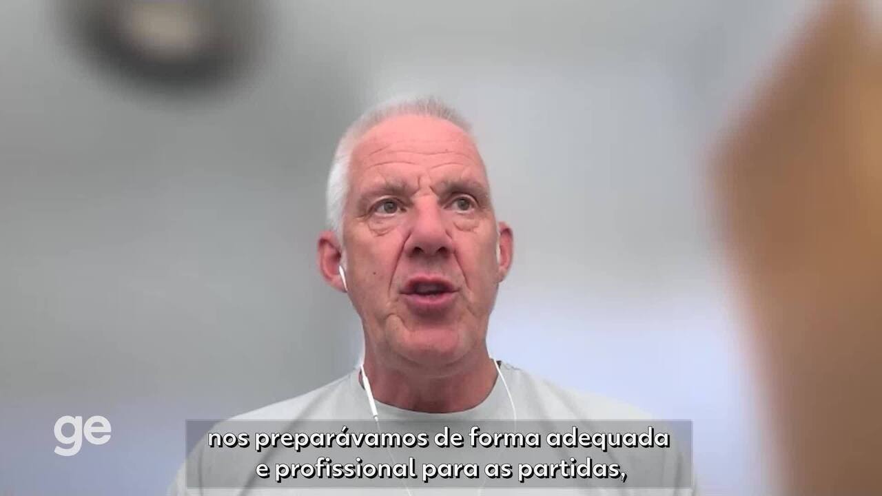 Pesquisa mostra que maioria dos torcedores na Inglaterra são contra o VAR