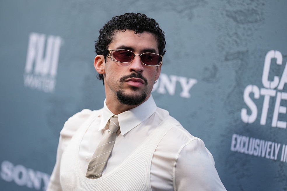 Bad Bunny vai ser a atração do show do intervalo no Super Bowl 2026 — Foto: John Nacion/Variety via Getty Image