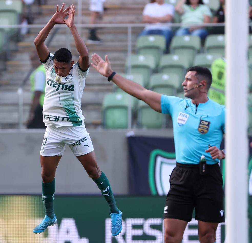 Rony comemora gol do Palmeiras contra o América-MG — Foto: Cesar Greco / Ag. Palmeiras