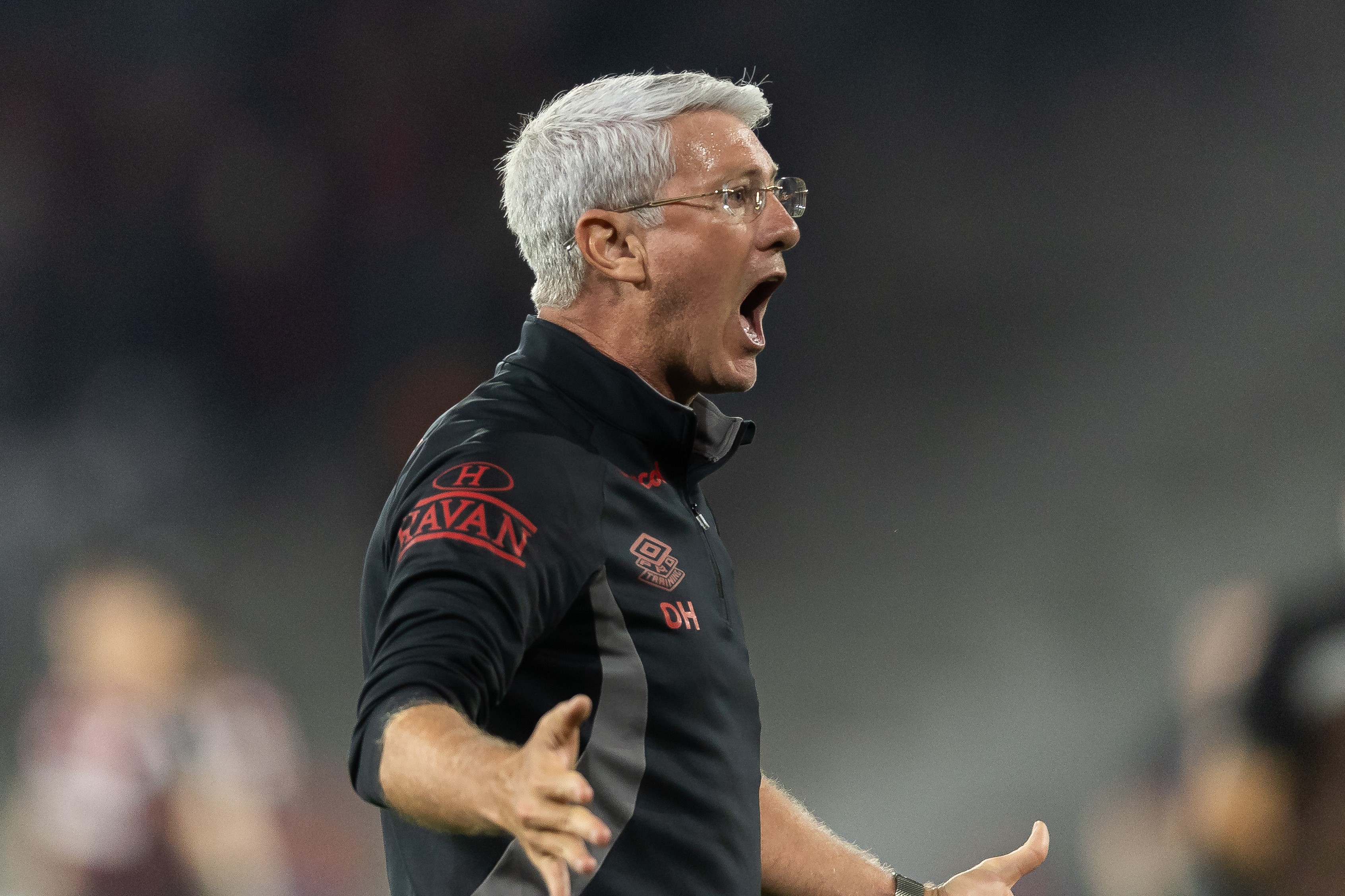Odair Hellmann exalta regularidade do Athletico e valoriza elenco após vitória heroica