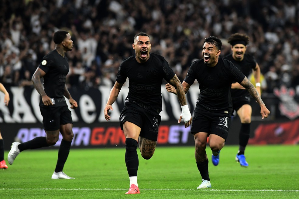 Corinthians x Athletico-PR, gol do Matheuzinho — Foto: Marcos Ribolli