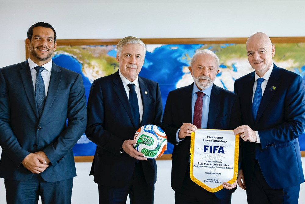Lula revela consulta de Ancelotti sobre Neymar para a Copa do Mundo