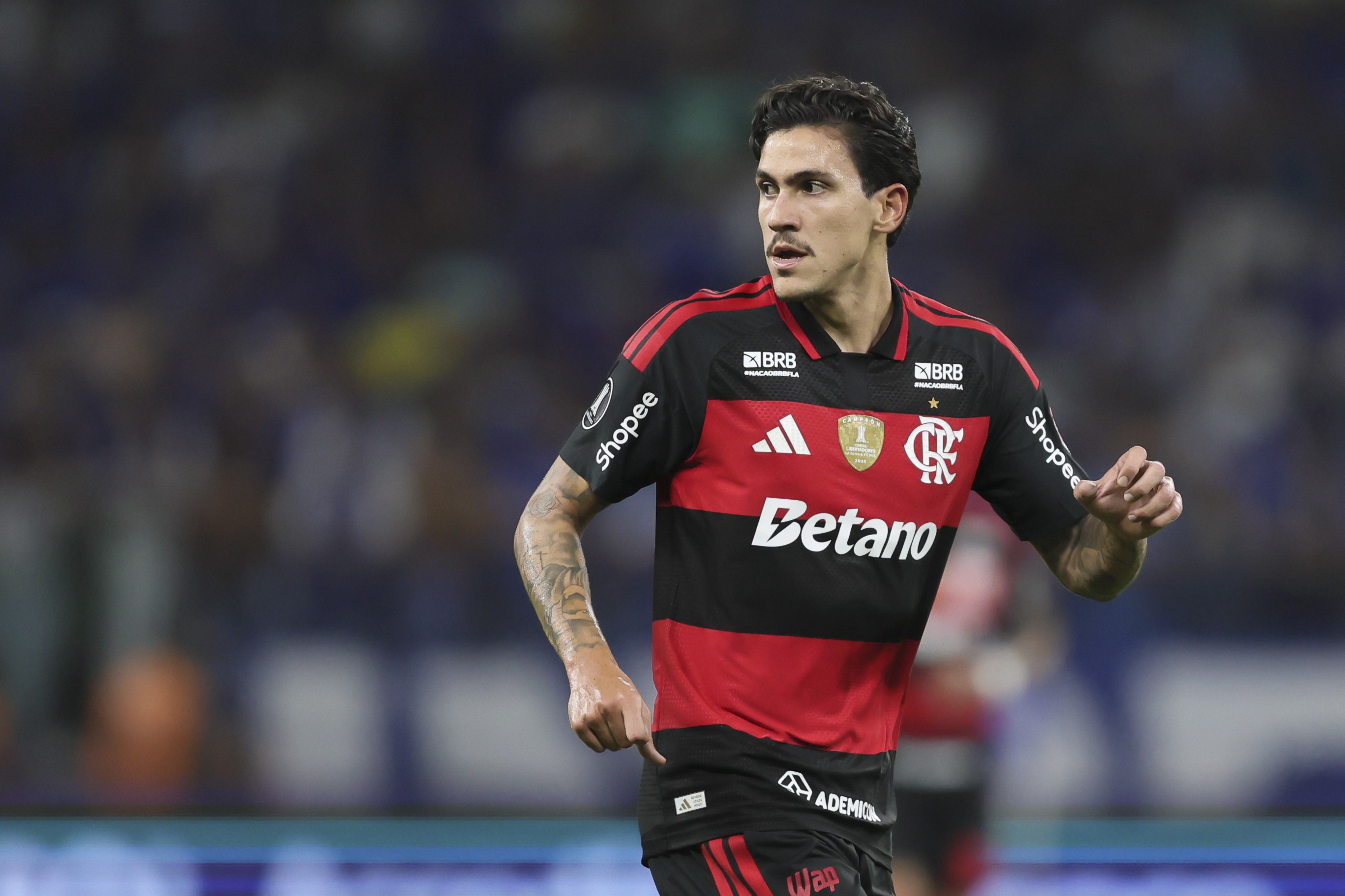 Pedro se sai bem em estreia com Ancelotti, mas volta ao Flamengo após reclamação e insatisfação interna