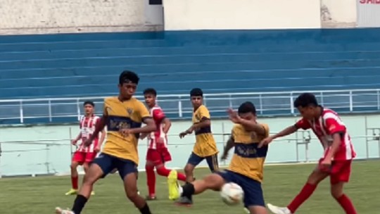 Santa Cruz-AC e Galvez goleiam e vão se enfrentarapostas esportivas betfairuma das semifinais do Acreano Sub-15