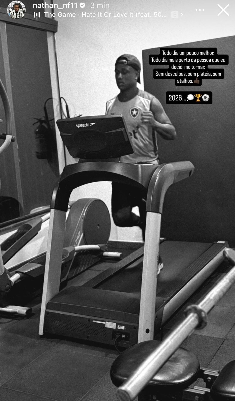 Nathan Fernandez em treino nas férias do Botafogo — Foto: Reprodução / Instagram