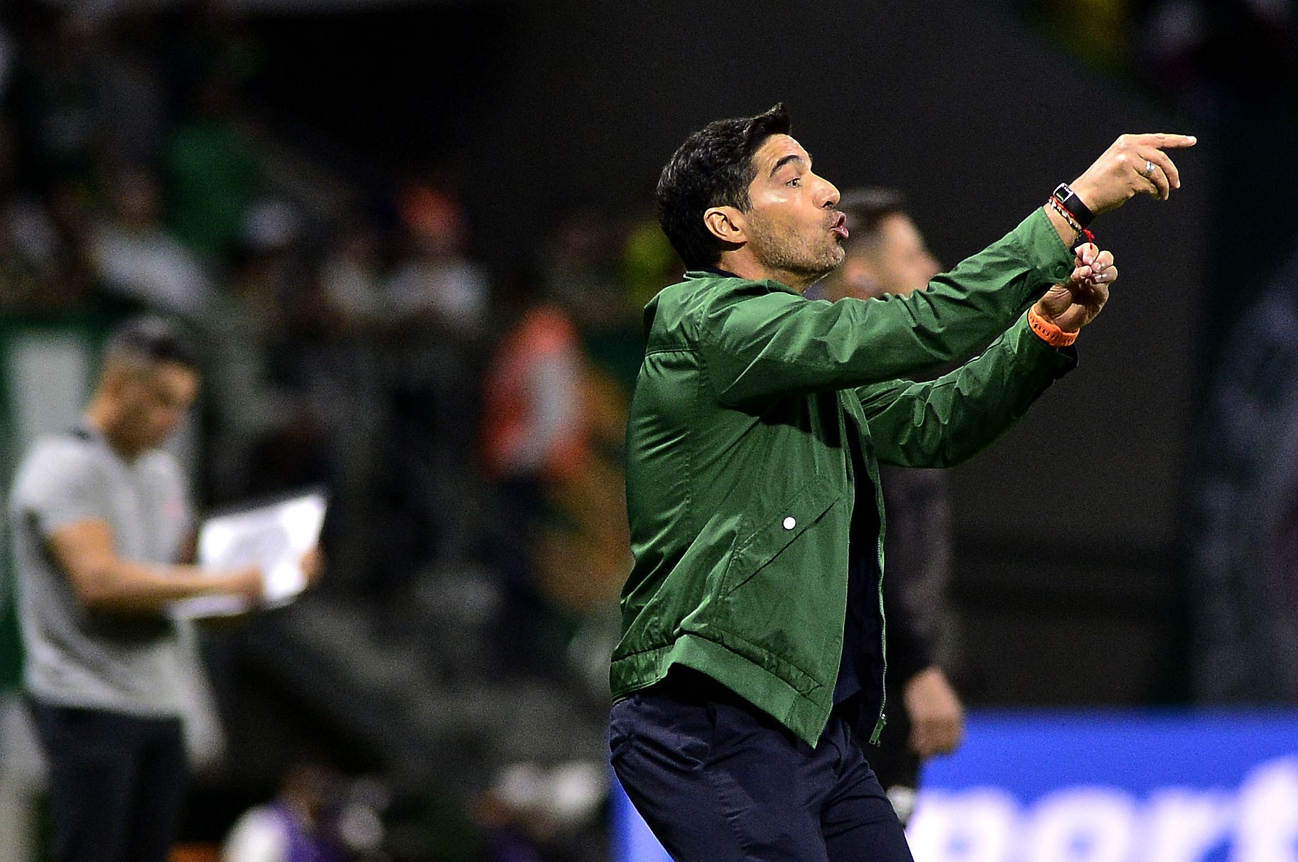 Abel critica apatia do Palmeiras e dispara sobre arbitragem: 