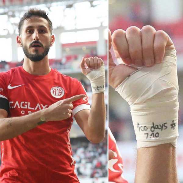 Israeli player remembers Hamas hostages after goal and is detained in Türkiye |  International football