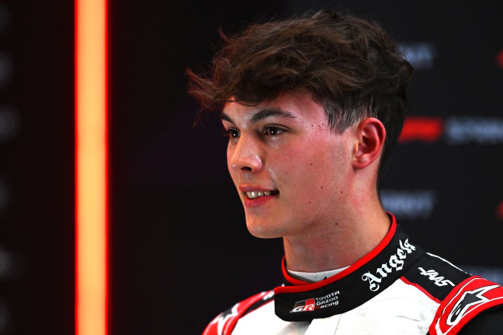 Oliver Bearman foi décimo colocado na classificação sprint do GP de São Paulo da F1 em 2024 — Foto: Rudy Carezzevoli/Getty Images