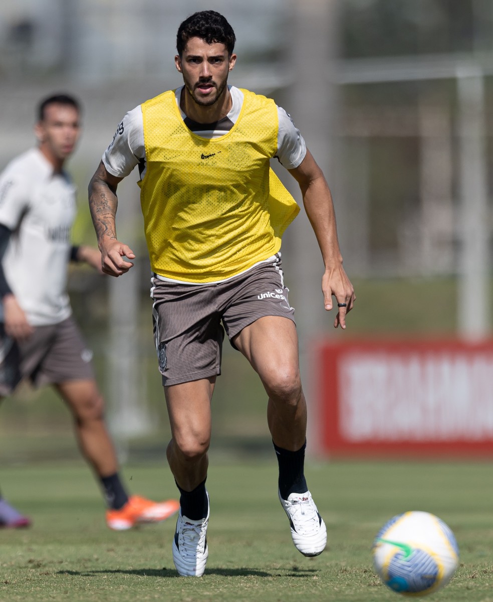 Zagueiro Gustavo Henrique será titular contra o Atlético-GO — Foto: Rodrigo Coca/Ag. Corinthians