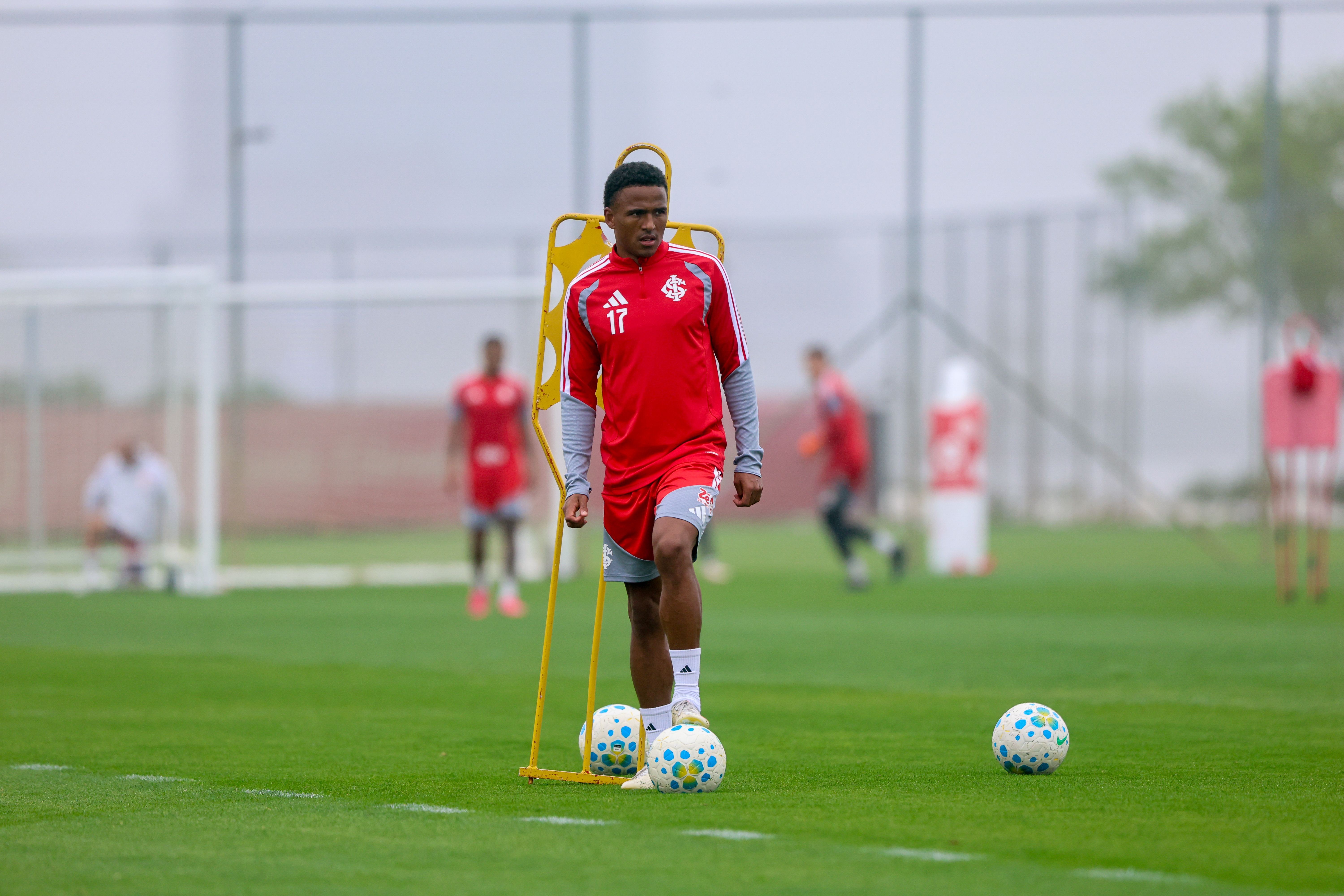 Cadê o Eliasson? Sueco do Inter ainda não jogou com Baptista e é o reforço com menos minutos