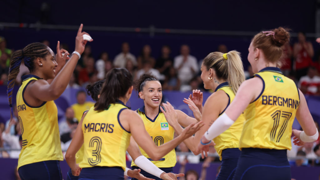 Brasil conquista o bronze no vôlei de quadra em Paris