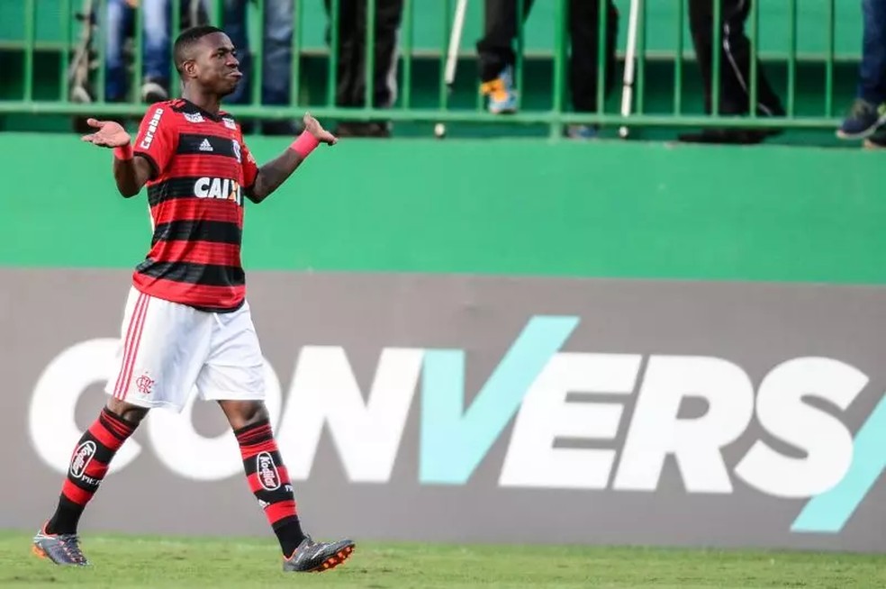 Vini Jr marca pelo Flamengo contra a Chapecoense em jogo da Série A de 2018 — Foto: Staff Images/Flamengo
