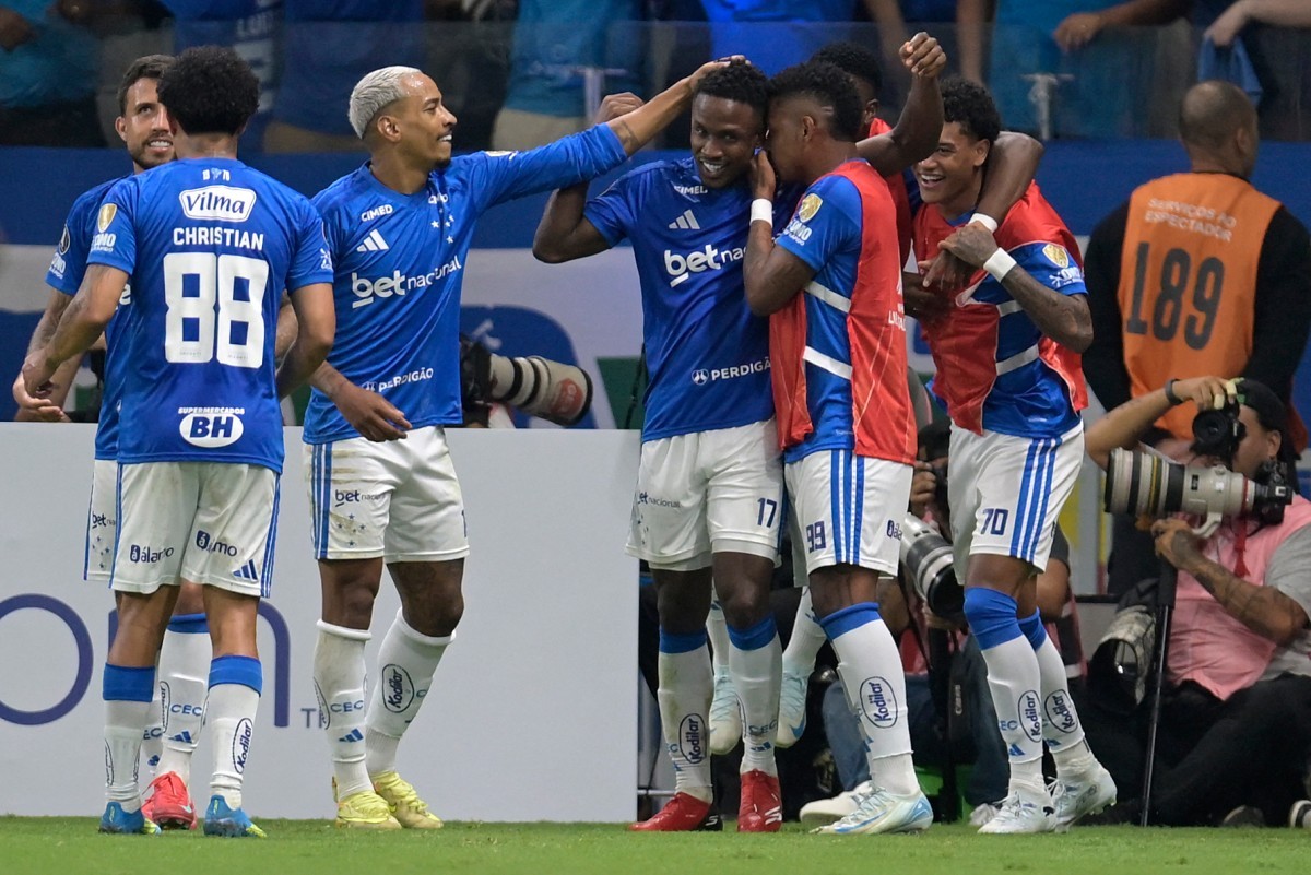 Cruzeiro avança na Libertadores e mantém invencibilidade histórica na fase de grupos