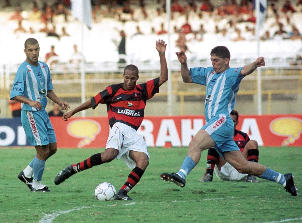 Flamengo em a��o em 2002 � Foto: Ot�vio Magalh�es/O Liberal