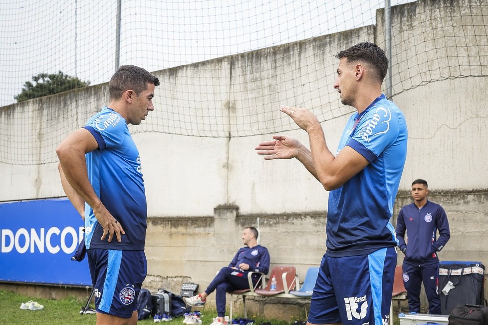 Carlos de Pena e Arias durante treino em Caxias do Sul — Foto: Divulgação/EC Bahia