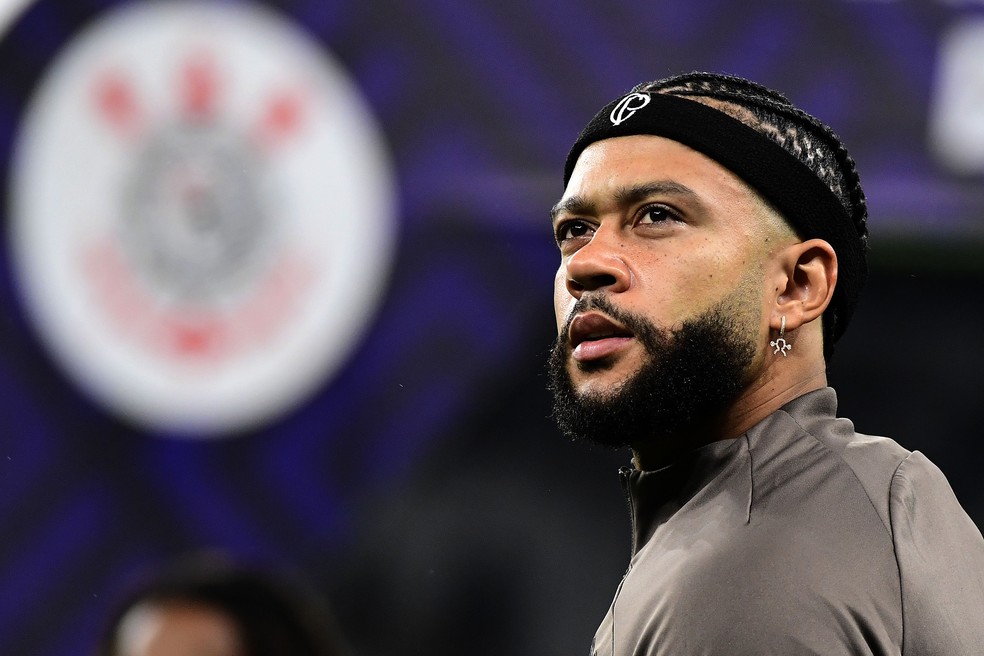 Memphis Depay, do Corinthians, antes do Dérbi — Foto: Marcos Ribolli
