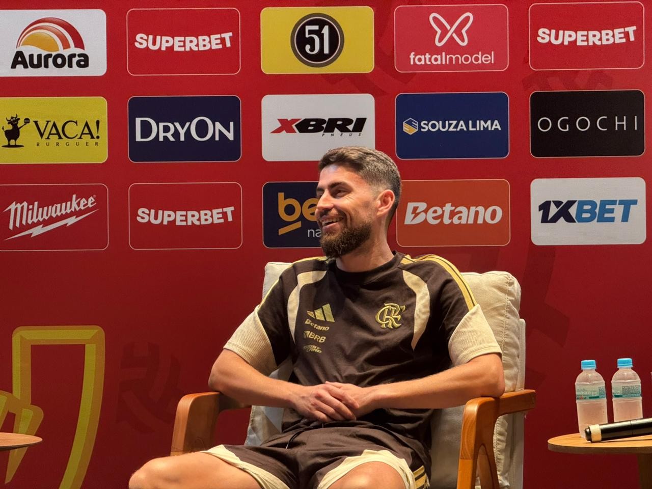 Jorginho comenta demissão de Filipe Luís e provoca: O que é uma constante no Flamengo?