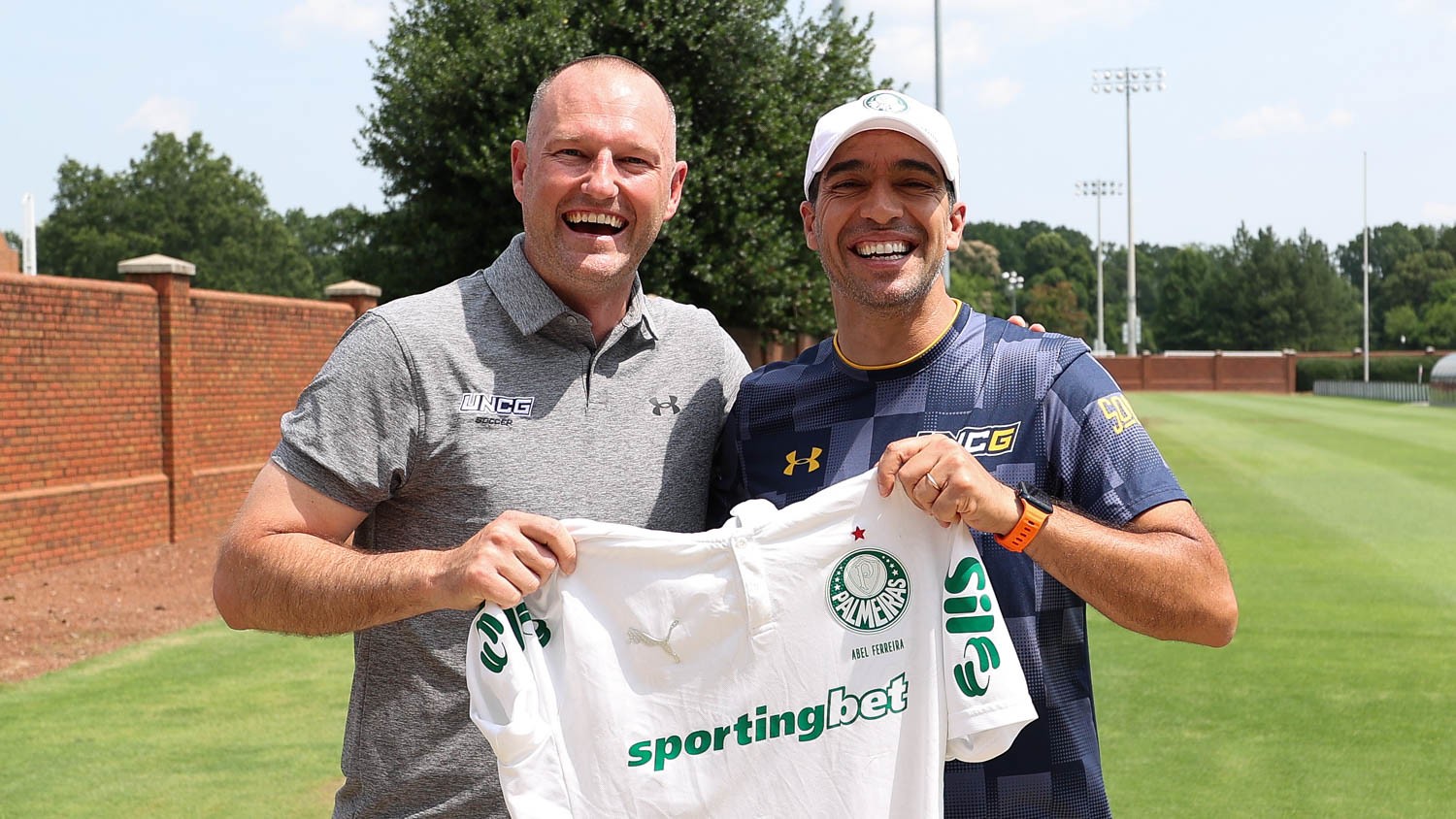Abel faz plano para Copa de Clubes, e renovação ganha força no Palmeiras