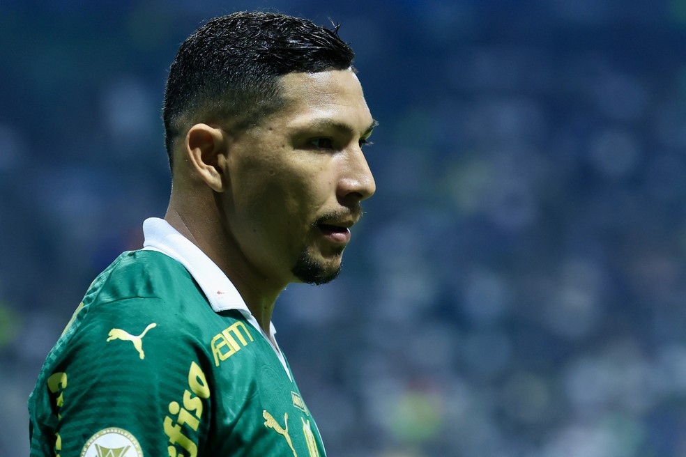 Rony durante partida pelo Palmeiras na temporada de 2024 — Foto: Marcello Zambrana/AGIF