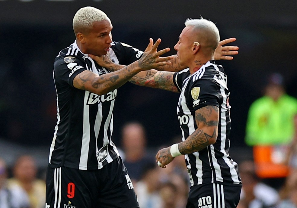 Vargas comemora gol em Atlético-MG x Botafogo — Foto: REUTERS/Agustin Marcarian
