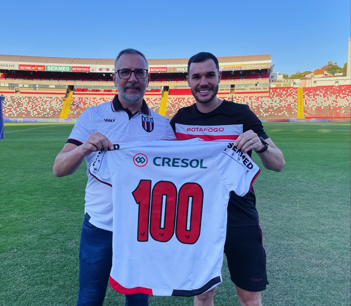 Jean Victor completa 100 jogos pelo Botafogo-SP | botafogo-sp | ge