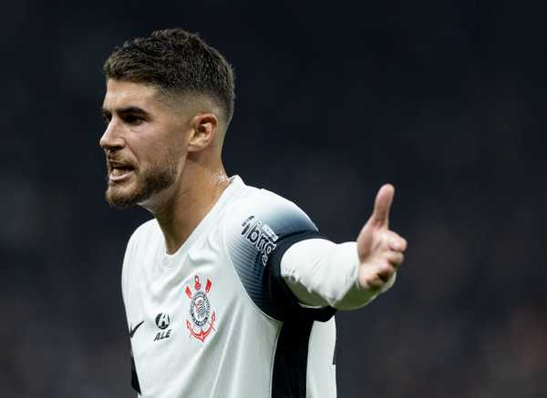 CORINTHIANS ENFRENTA DILEMA COM ATACANTE! Situação complicada e futuro incerto para o jogador no clube!