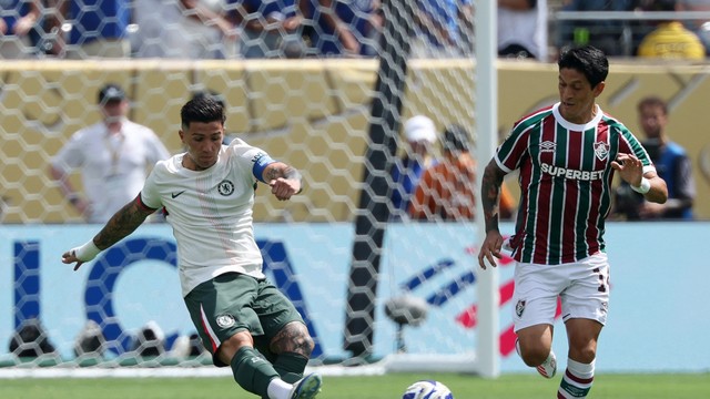 Enzo Fernandez e Cano em Fluminense x Chelsea